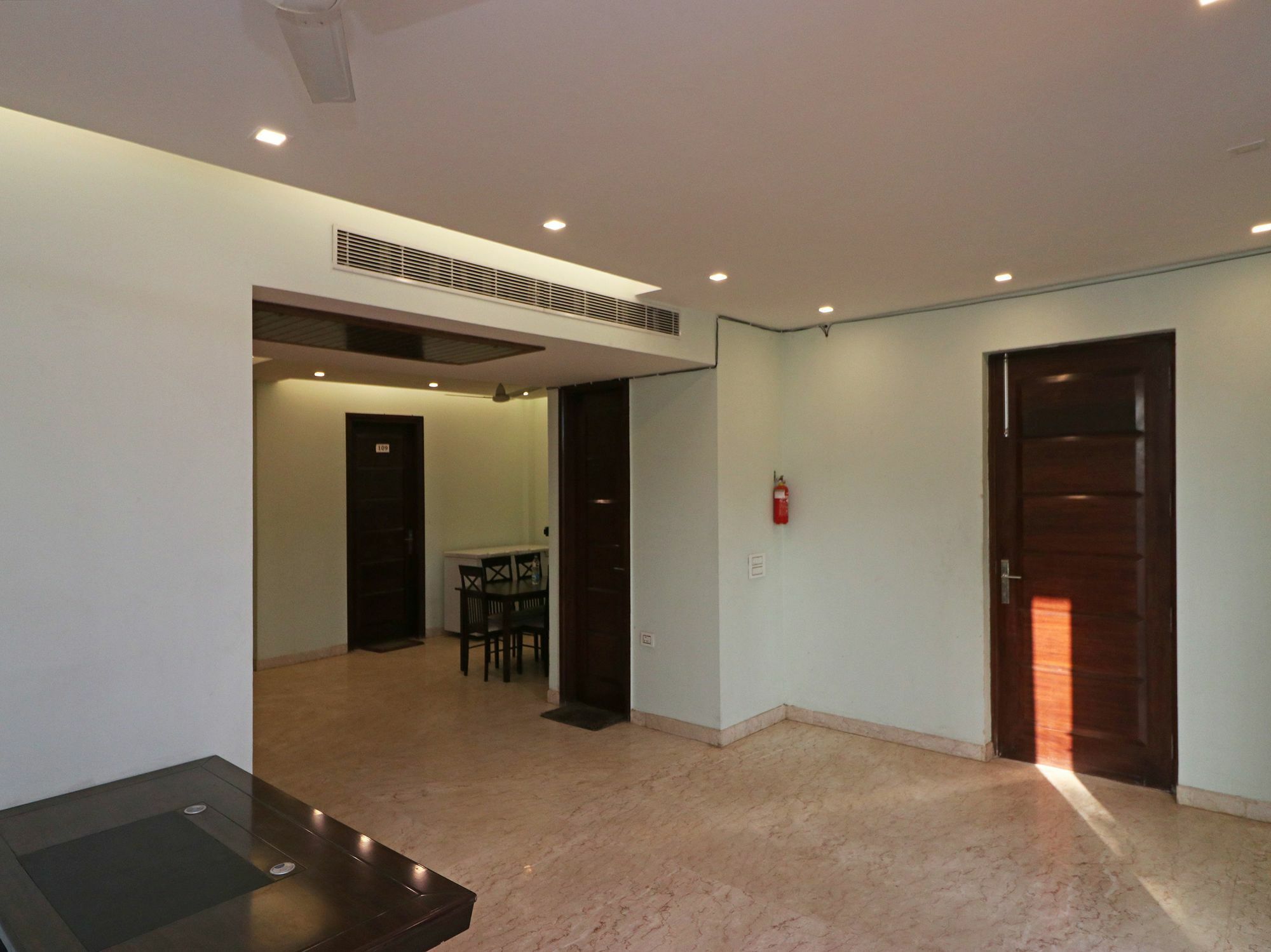 Oyo 9664 Sector 48 Hotel Gurgaon Exterior photo