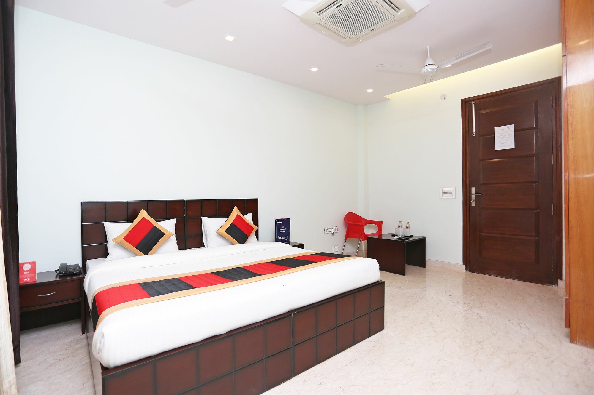 Oyo 9664 Sector 48 Hotel Gurgaon Exterior photo