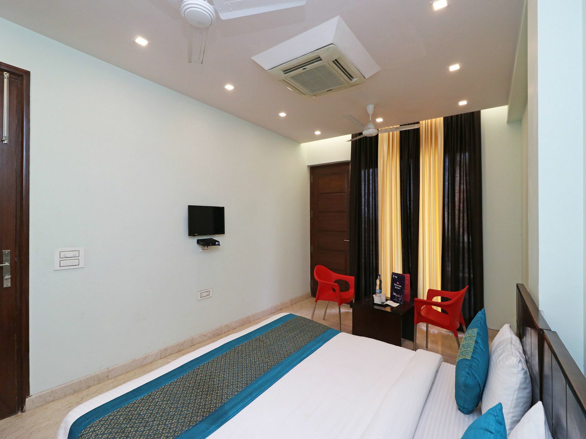 Oyo 9664 Sector 48 Hotel Gurgaon Exterior photo